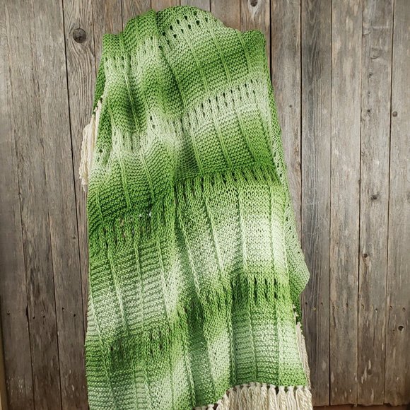 NEW Green Ombre Handmade Knitted Afghan Throw Knit Handmade Artisan Decor Gift - Picture 10 of 12